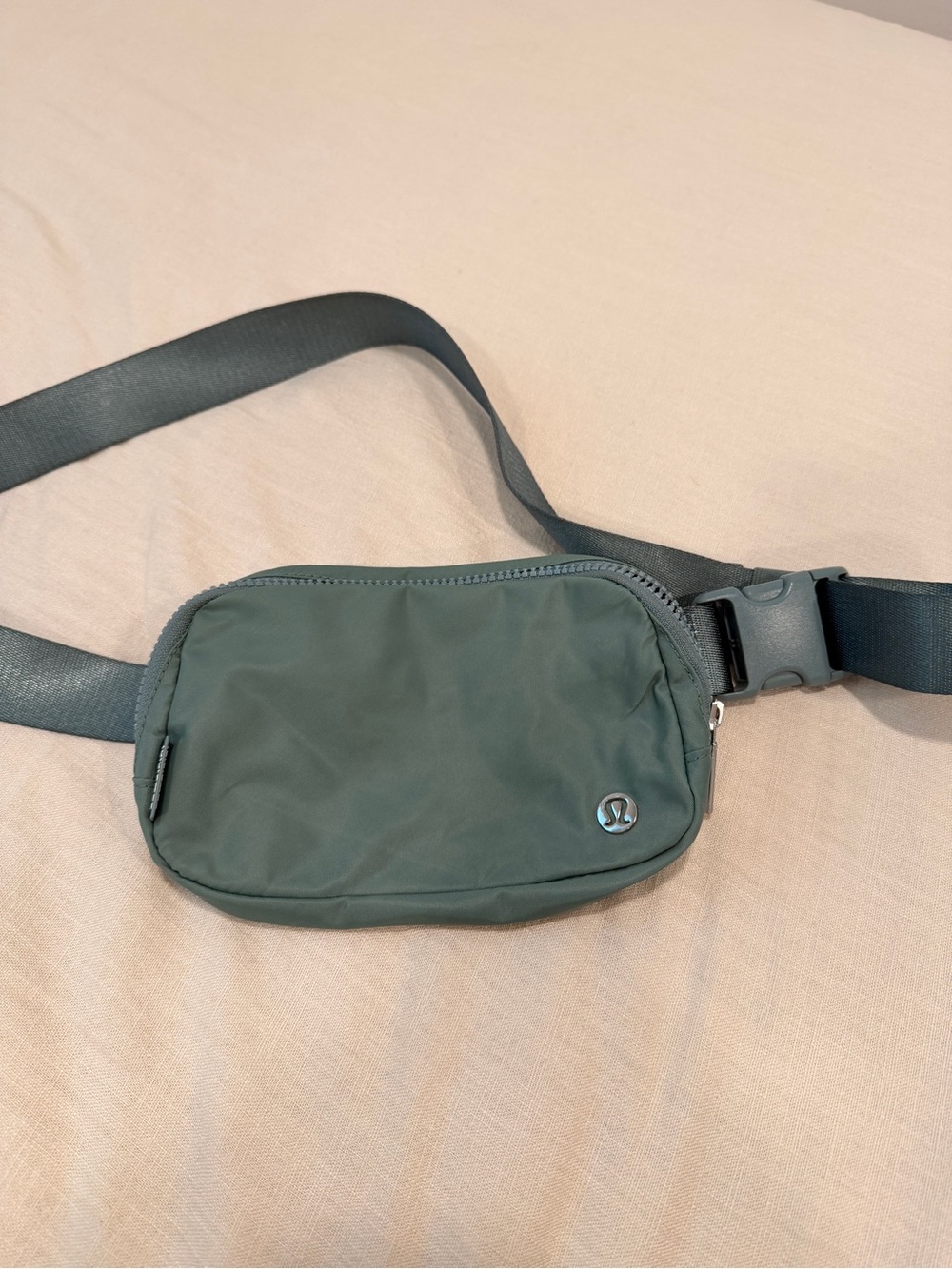 lululemon athletica Teal/Aqua Green Waist Pack